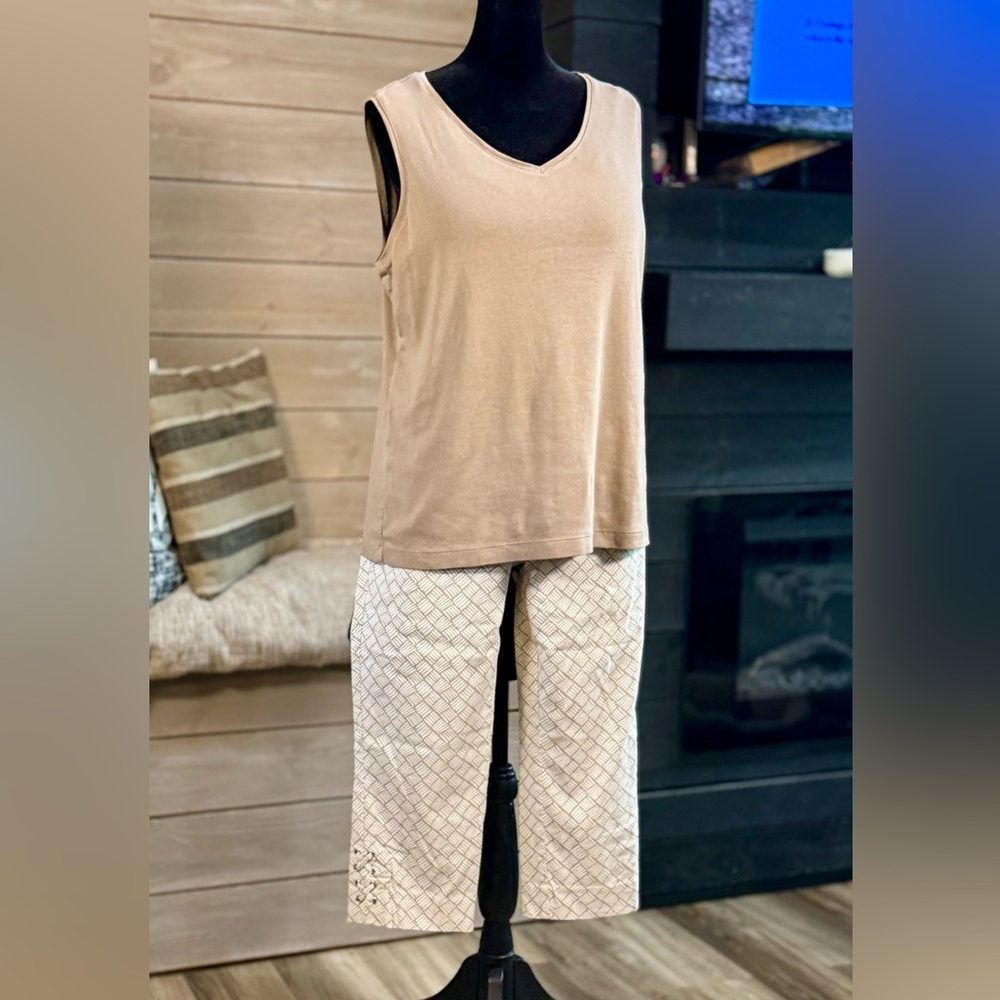 Chico's Tan Sleeveless Top and Cream Capris Set